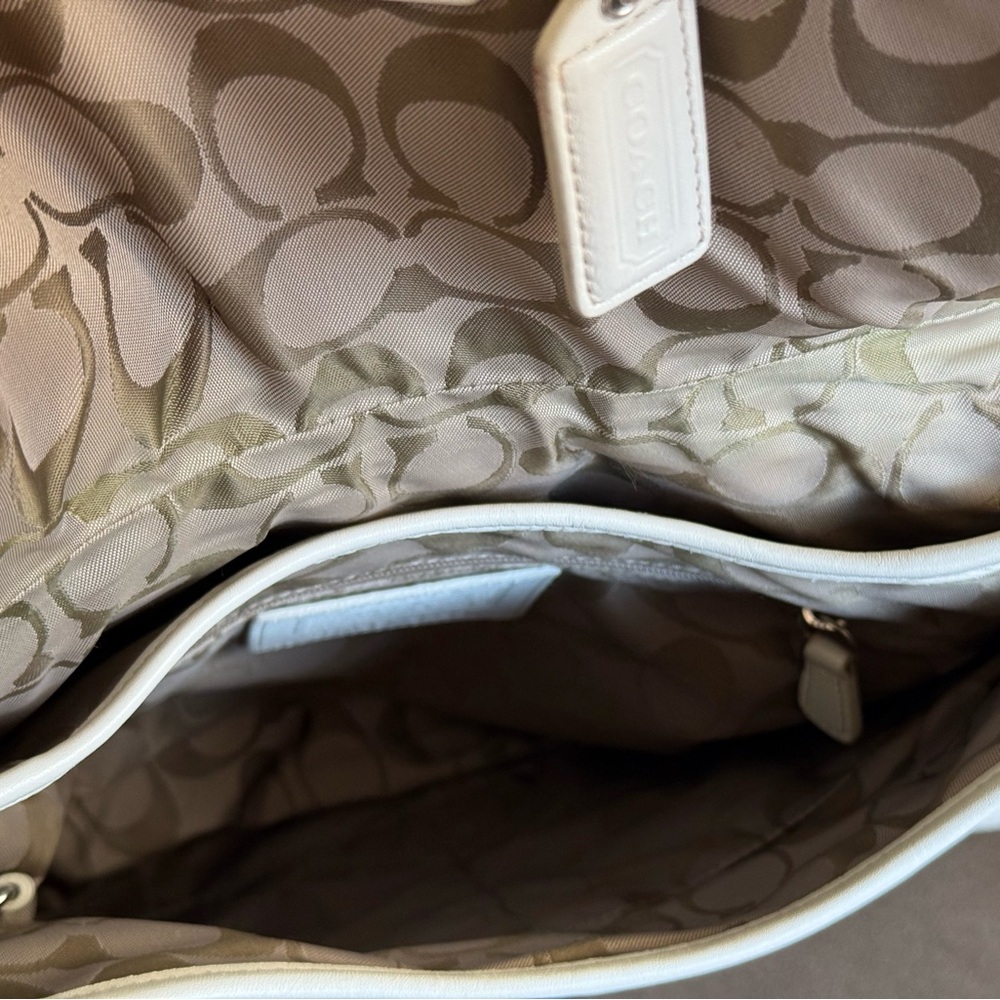 Y2K Essential: AUTHENTIC Vintage COACH SoHo 9480 in excellent chalk white - Picture 7 of 10